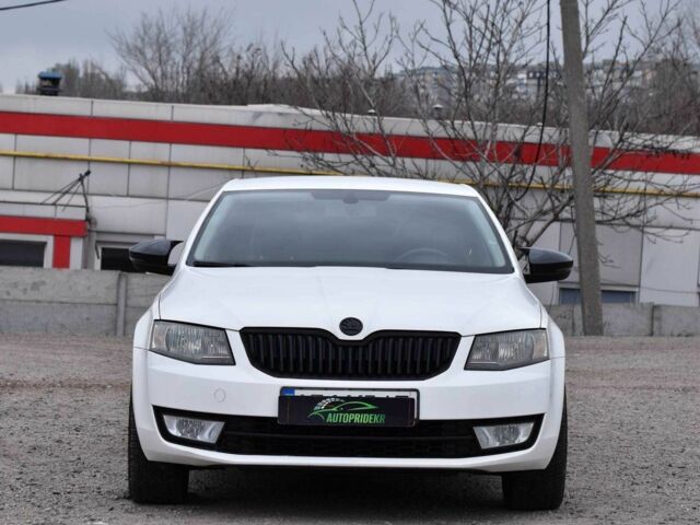 Белый Шкода Октавия, объемом двигателя 1.4 л и пробегом 255 тыс. км за 9950 $, фото 5 на Automoto.ua