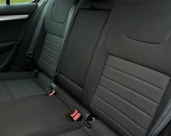 Білий Шкода Октавія, об'ємом двигуна 1.6 л та пробігом 227 тис. км за 10900 $, фото 16 на Automoto.ua