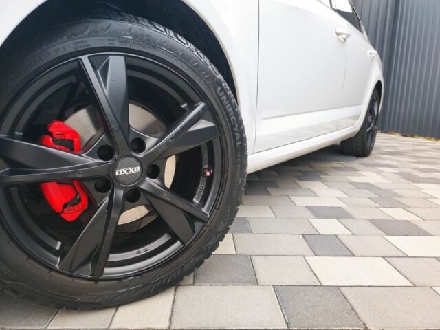 Белый Шкода Октавия, объемом двигателя 1.6 л и пробегом 250 тыс. км за 11499 $, фото 12 на Automoto.ua