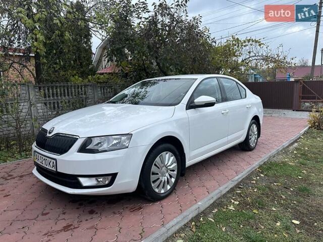 Белый Шкода Октавия, объемом двигателя 1.4 л и пробегом 72 тыс. км за 11999 $, фото 1 на Automoto.ua