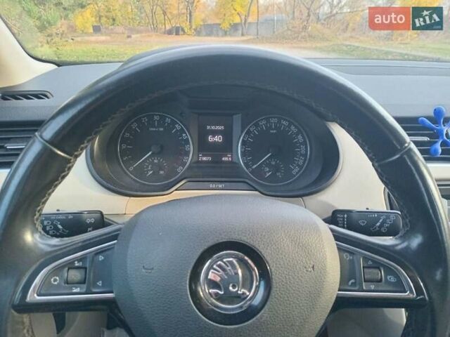 Белый Шкода Октавия, объемом двигателя 1.6 л и пробегом 218 тыс. км за 9700 $, фото 12 на Automoto.ua