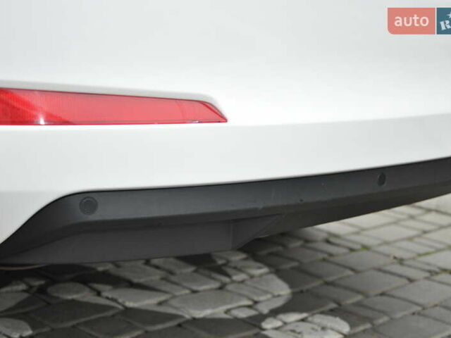 Білий Шкода Октавія, об'ємом двигуна 1.4 л та пробігом 148 тис. км за 9000 $, фото 4 на Automoto.ua