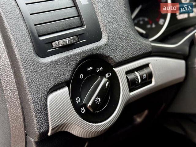 Белый Шкода Октавия, объемом двигателя 2 л и пробегом 223 тыс. км за 10700 $, фото 29 на Automoto.ua