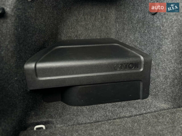 Белый Шкода Октавия, объемом двигателя 1.6 л и пробегом 227 тыс. км за 11800 $, фото 15 на Automoto.ua