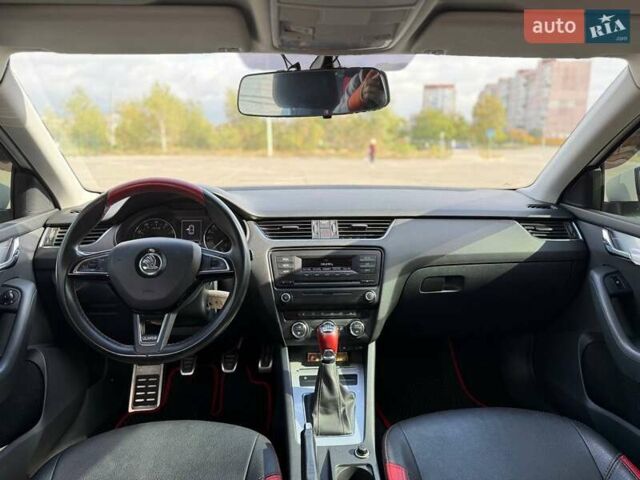 Білий Шкода Октавія, об'ємом двигуна 1.8 л та пробігом 139 тис. км за 10499 $, фото 9 на Automoto.ua