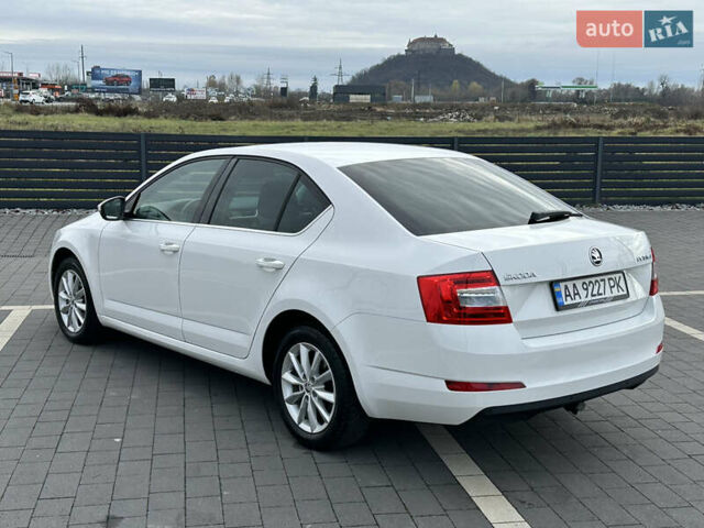 Белый Шкода Октавия, объемом двигателя 1.6 л и пробегом 227 тыс. км за 11800 $, фото 8 на Automoto.ua