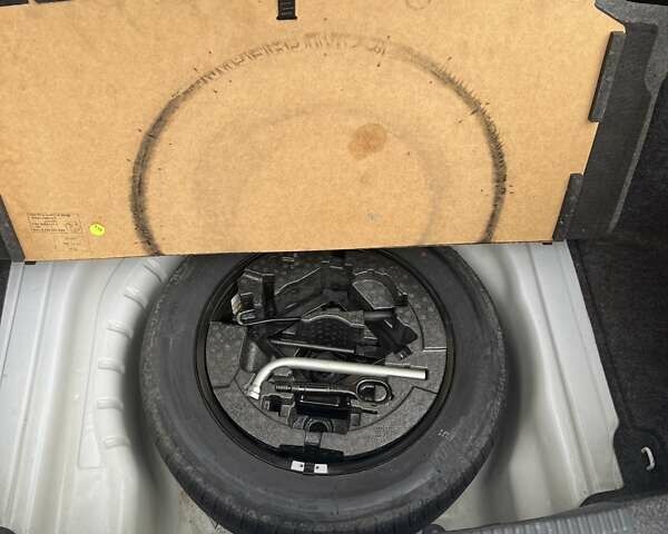 Белый Шкода Октавия, объемом двигателя 1.4 л и пробегом 198 тыс. км за 10800 $, фото 14 на Automoto.ua