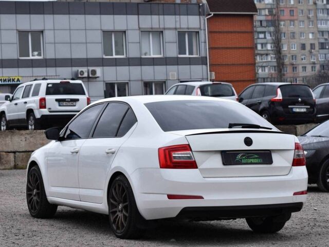 Белый Шкода Октавия, объемом двигателя 1.4 л и пробегом 255 тыс. км за 9950 $, фото 3 на Automoto.ua