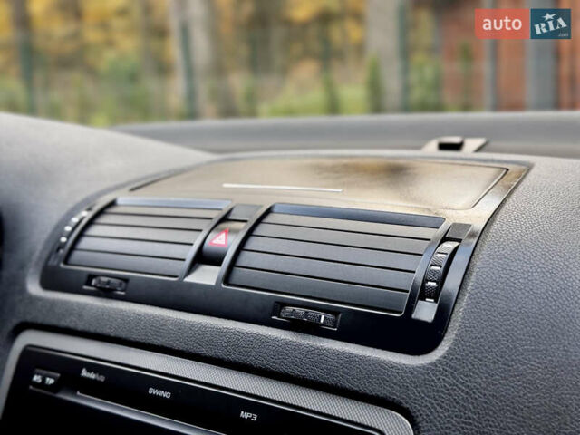 Белый Шкода Октавия, объемом двигателя 2 л и пробегом 223 тыс. км за 10700 $, фото 39 на Automoto.ua