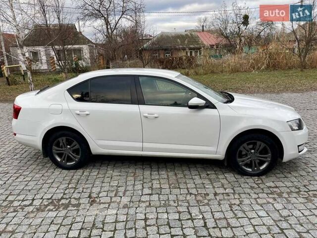 Белый Шкода Октавия, объемом двигателя 1.97 л и пробегом 250 тыс. км за 10399 $, фото 2 на Automoto.ua