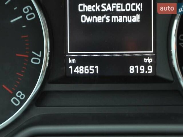 Білий Шкода Октавія, об'ємом двигуна 1.4 л та пробігом 148 тис. км за 9000 $, фото 24 на Automoto.ua