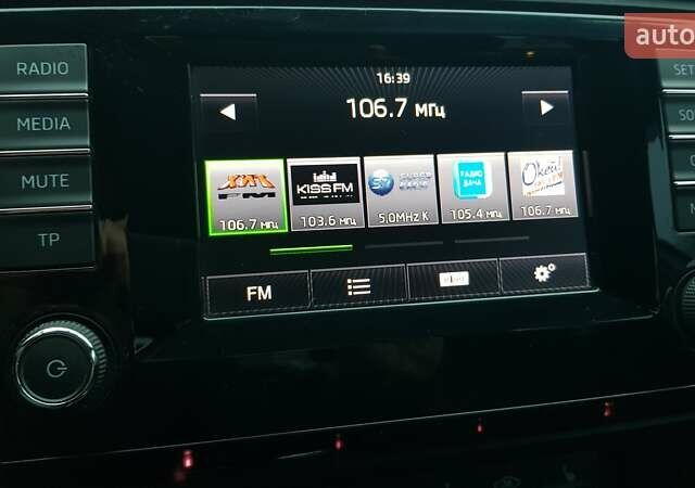 Білий Шкода Октавія, об'ємом двигуна 1.4 л та пробігом 193 тис. км за 11900 $, фото 8 на Automoto.ua