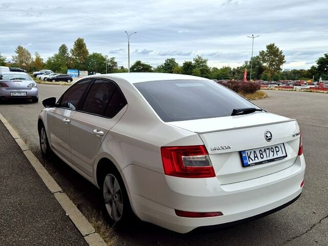 Білий Шкода Октавія, об'ємом двигуна 1.8 л та пробігом 204 тис. км за 9500 $, фото 7 на Automoto.ua