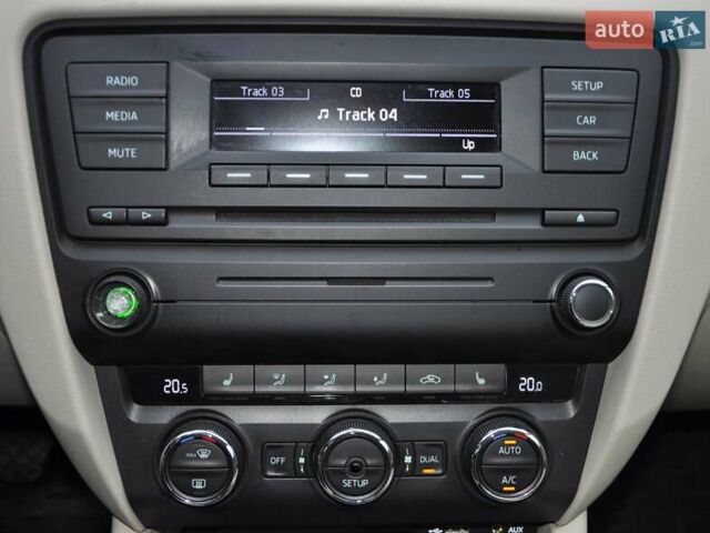 Білий Шкода Октавія, об'ємом двигуна 1.4 л та пробігом 148 тис. км за 9000 $, фото 26 на Automoto.ua