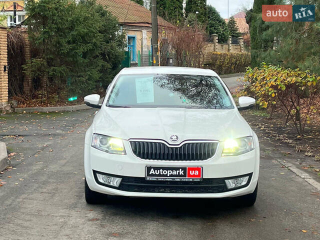 Білий Шкода Октавія, об'ємом двигуна 1.8 л та пробігом 217 тис. км за 9490 $, фото 2 на Automoto.ua