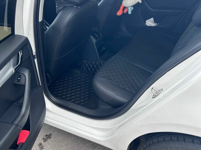 Белый Шкода Октавия, объемом двигателя 1.4 л и пробегом 206 тыс. км за 10600 $, фото 13 на Automoto.ua