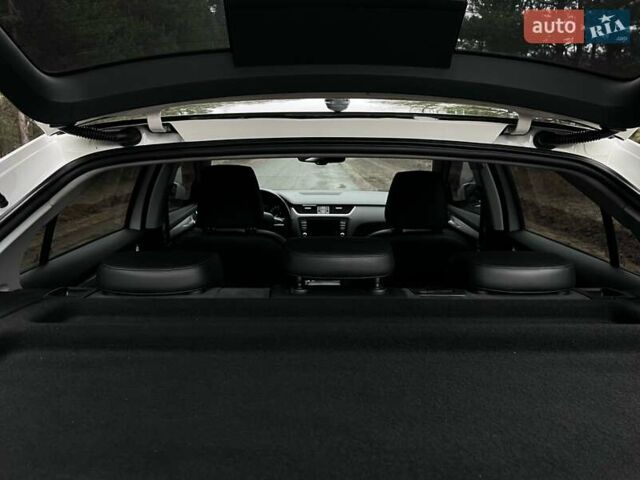 Білий Шкода Октавія, об'ємом двигуна 1.97 л та пробігом 348 тис. км за 14000 $, фото 41 на Automoto.ua