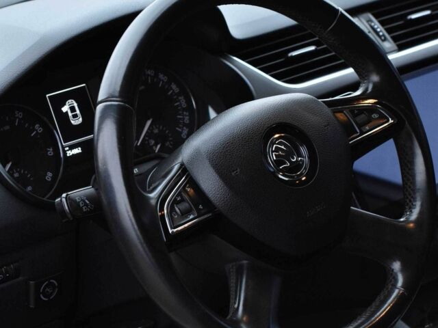 Белый Шкода Октавия, объемом двигателя 1.4 л и пробегом 255 тыс. км за 9950 $, фото 8 на Automoto.ua