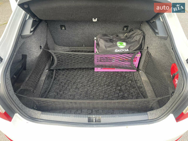 Білий Шкода Октавія, об'ємом двигуна 1.2 л та пробігом 117 тис. км за 8900 $, фото 22 на Automoto.ua