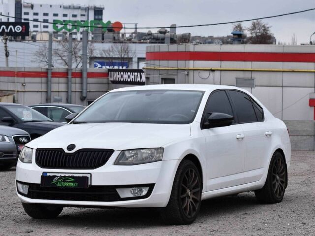 Белый Шкода Октавия, объемом двигателя 1.4 л и пробегом 255 тыс. км за 9950 $, фото 4 на Automoto.ua