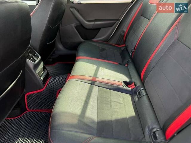 Білий Шкода Октавія, об'ємом двигуна 1.8 л та пробігом 139 тис. км за 10499 $, фото 11 на Automoto.ua