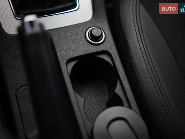 Белый Шкода Октавия, объемом двигателя 1.4 л и пробегом 254 тыс. км за 10500 $, фото 24 на Automoto.ua