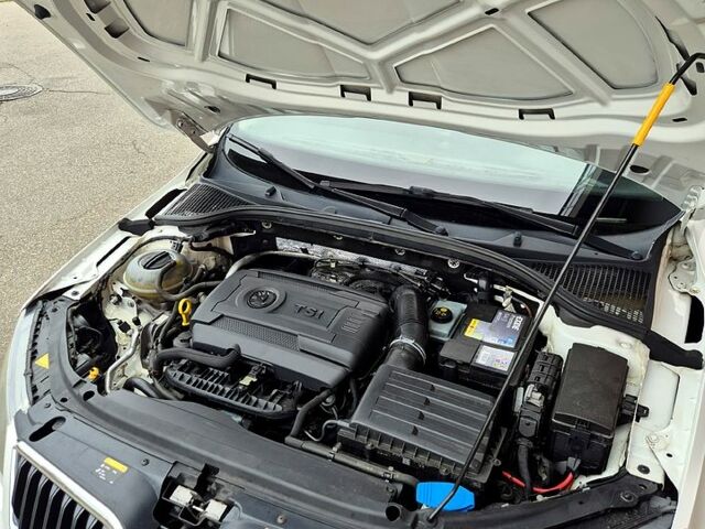 Білий Шкода Октавія, об'ємом двигуна 1.8 л та пробігом 204 тис. км за 9500 $, фото 3 на Automoto.ua