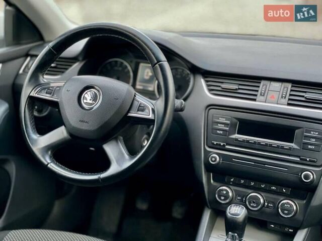 Белый Шкода Октавия, объемом двигателя 1.97 л и пробегом 250 тыс. км за 10399 $, фото 8 на Automoto.ua
