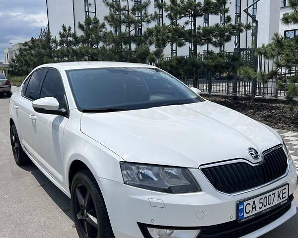 Белый Шкода Октавия, объемом двигателя 1.4 л и пробегом 205 тыс. км за 11000 $, фото 3 на Automoto.ua