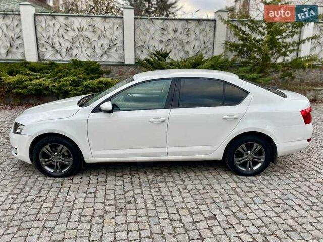 Белый Шкода Октавия, объемом двигателя 1.97 л и пробегом 250 тыс. км за 10399 $, фото 1 на Automoto.ua