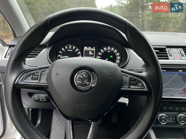 Білий Шкода Октавія, об'ємом двигуна 1.97 л та пробігом 348 тис. км за 14000 $, фото 29 на Automoto.ua