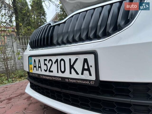 Белый Шкода Октавия, объемом двигателя 1.4 л и пробегом 72 тыс. км за 11999 $, фото 66 на Automoto.ua