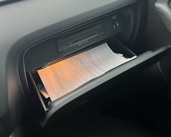 Белый Шкода Октавия, объемом двигателя 1.4 л и пробегом 198 тыс. км за 10800 $, фото 8 на Automoto.ua