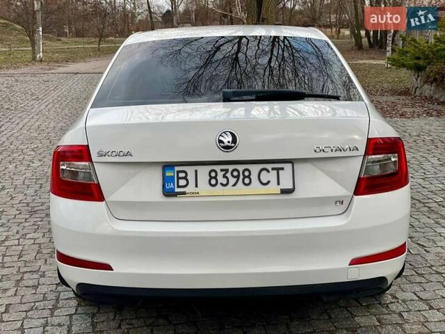 Белый Шкода Октавия, объемом двигателя 1.97 л и пробегом 250 тыс. км за 10399 $, фото 5 на Automoto.ua
