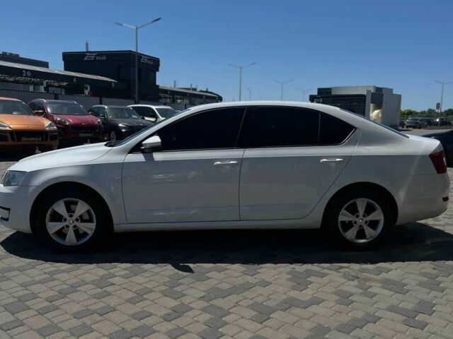 Білий Шкода Октавія, об'ємом двигуна 1.6 л та пробігом 267 тис. км за 8900 $, фото 3 на Automoto.ua