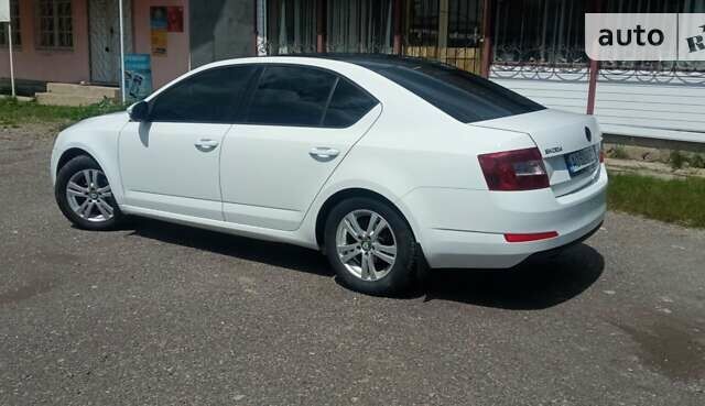 Білий Шкода Октавія, об'ємом двигуна 1.6 л та пробігом 267 тис. км за 8000 $, фото 2 на Automoto.ua