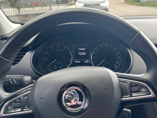 Белый Шкода Октавия, объемом двигателя 1.4 л и пробегом 206 тыс. км за 10600 $, фото 14 на Automoto.ua