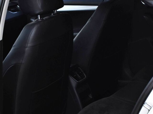 Белый Шкода Октавия, объемом двигателя 1.4 л и пробегом 255 тыс. км за 9950 $, фото 16 на Automoto.ua