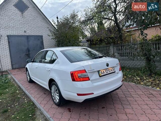 Белый Шкода Октавия, объемом двигателя 1.4 л и пробегом 72 тыс. км за 11999 $, фото 39 на Automoto.ua