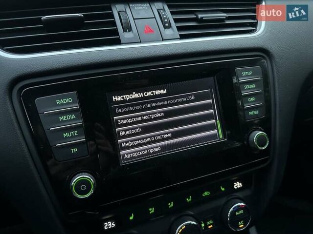 Белый Шкода Октавия, объемом двигателя 1.4 л и пробегом 72 тыс. км за 11999 $, фото 53 на Automoto.ua