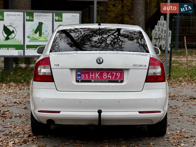 Белый Шкода Октавия, объемом двигателя 2 л и пробегом 223 тыс. км за 10600 $, фото 12 на Automoto.ua