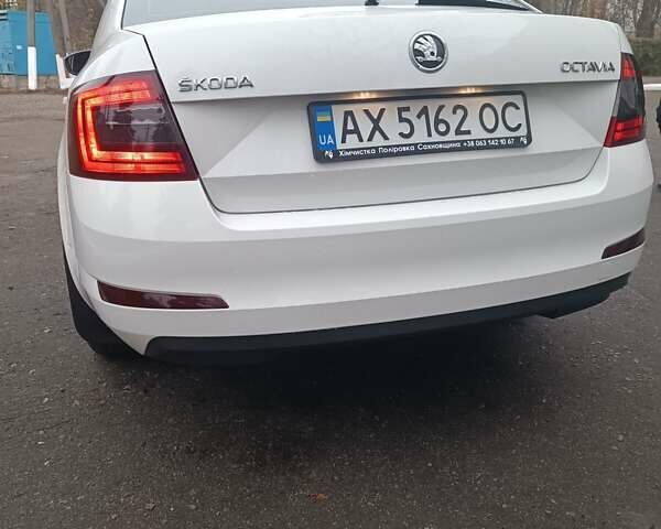 Белый Шкода Октавия, объемом двигателя 1.4 л и пробегом 156 тыс. км за 12200 $, фото 12 на Automoto.ua