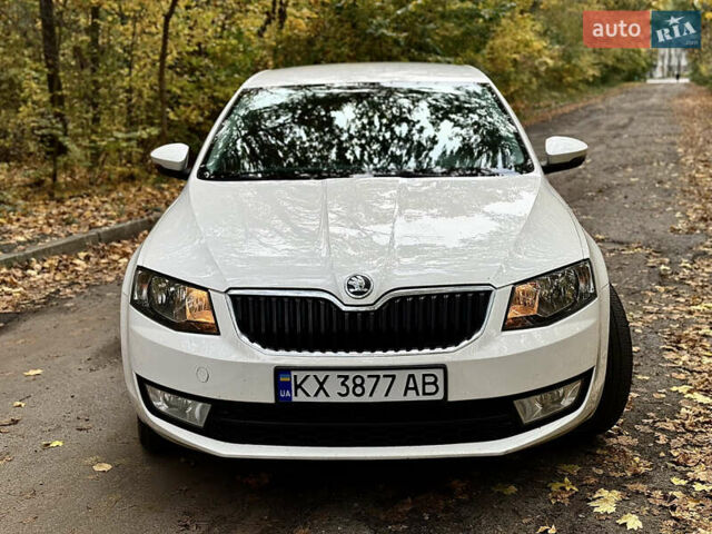Шкода Октавия 2013 в Харькове на Automoto.ua Белый Шкода Октавия, объемом двигателя 1.8 л и пробегом 237 тыс. км за 9400 $, фото 1 на Automoto.ua