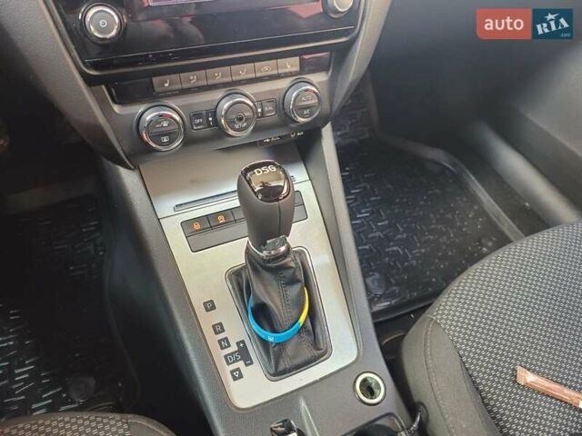 Белый Шкода Октавия, объемом двигателя 1.97 л и пробегом 308 тыс. км за 10600 $, фото 13 на Automoto.ua