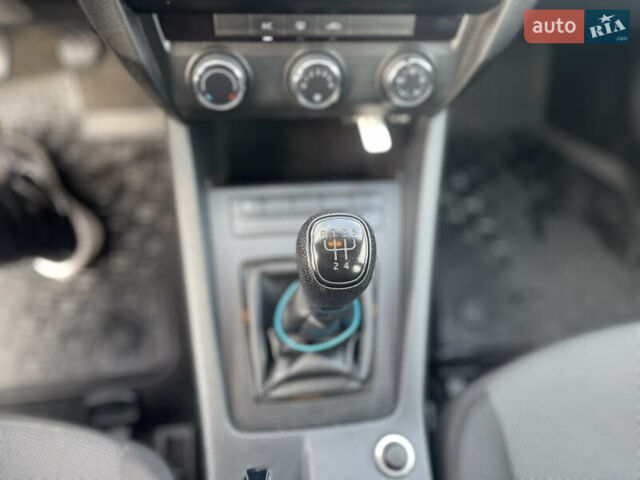 Білий Шкода Октавія, об'ємом двигуна 1.2 л та пробігом 117 тис. км за 8900 $, фото 18 на Automoto.ua