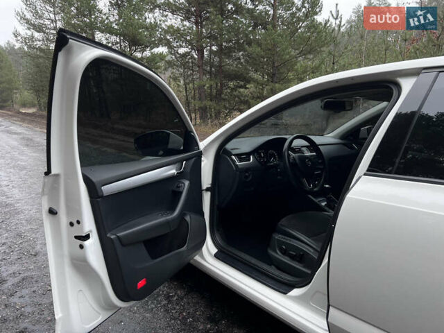 Білий Шкода Октавія, об'ємом двигуна 1.97 л та пробігом 348 тис. км за 14000 $, фото 24 на Automoto.ua