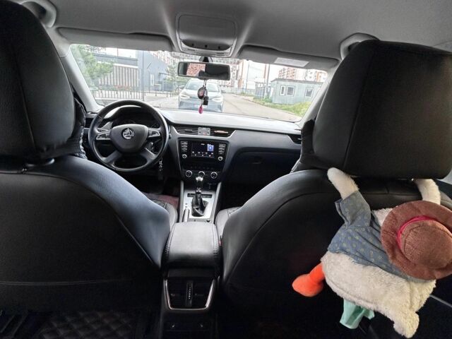 Белый Шкода Октавия, объемом двигателя 1.4 л и пробегом 206 тыс. км за 10600 $, фото 8 на Automoto.ua