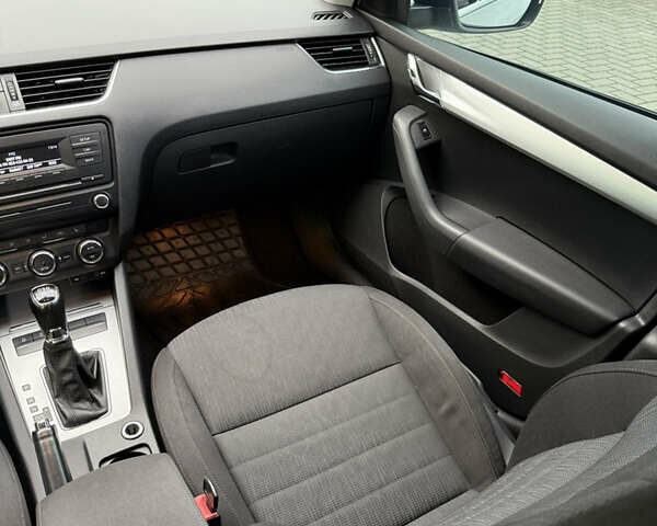 Шкода Октавия 2013 в Мукачеве на Automoto.ua Белый Шкода Октавия, объемом двигателя 1.6 л и пробегом 325 тыс. км за 10999 $, фото 20 на Automoto.ua