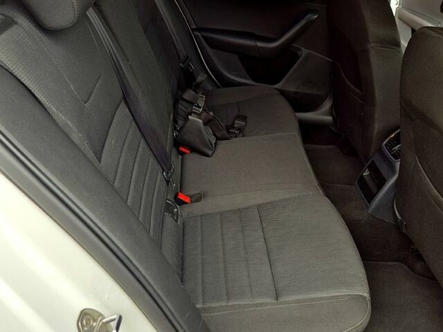 Білий Шкода Октавія, об'ємом двигуна 1.8 л та пробігом 204 тис. км за 9500 $, фото 2 на Automoto.ua