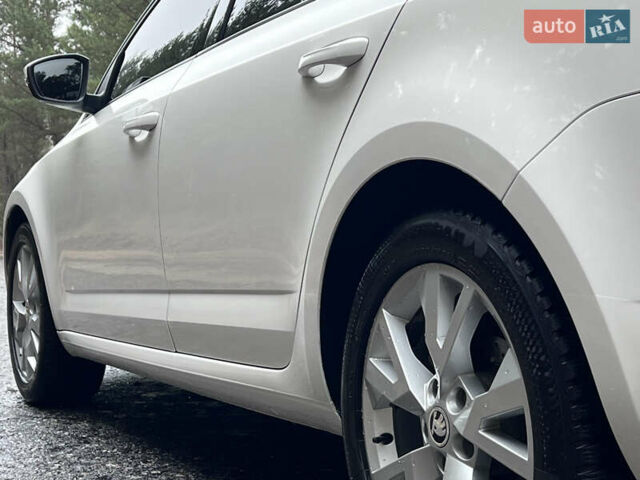 Білий Шкода Октавія, об'ємом двигуна 1.97 л та пробігом 348 тис. км за 14000 $, фото 6 на Automoto.ua